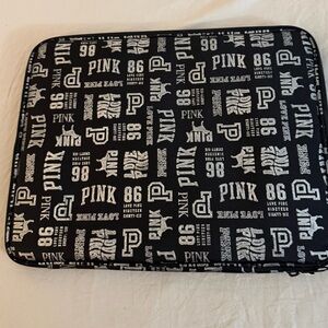 NEW NWT Pink Victoria's Secret Tech Laptop Case Zip Closure Fabric
